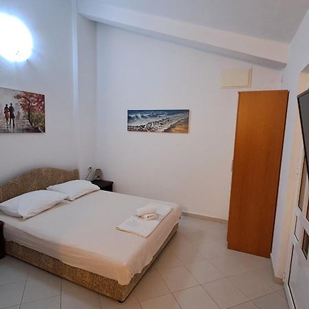 Apartments Sofia Sutomore Bagian luar foto