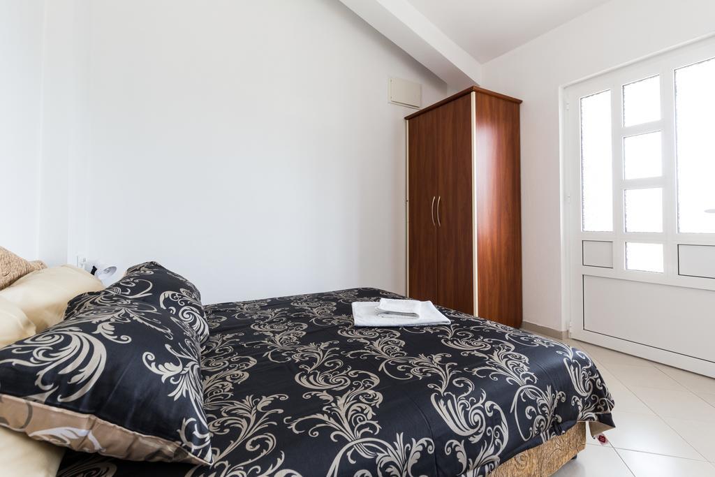 Apartments Sofia Sutomore Bagian luar foto